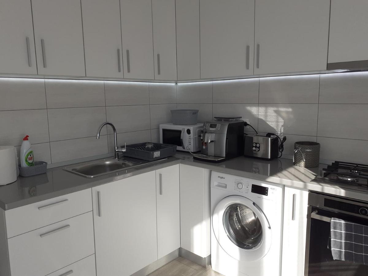 Livezeni  Sara Apartman מראה חיצוני תמונה